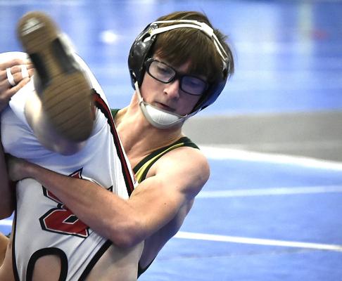 Bison wrestlers go 2-1 at State Dual Meet with wins over top seeds